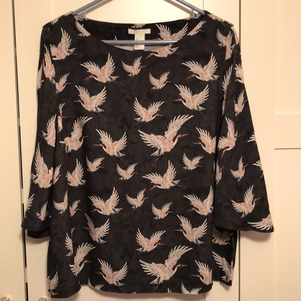 Dark grey blouse with wide 3/4 sleeves